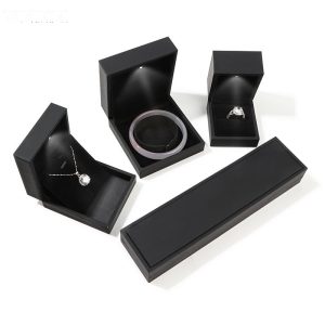 Pu Leather & Velvet Jewelry Display, Black/Gold/Grey, Custom Logo