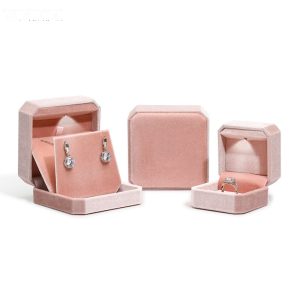 03 104