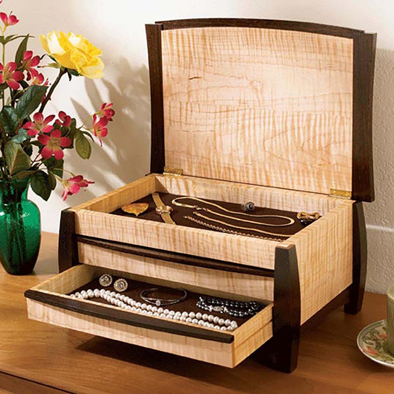 Wood jewelry box